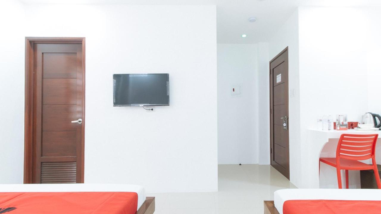Reddoorz Plus At Dbuilders Poblacion Bgc Taguig Exterior photo